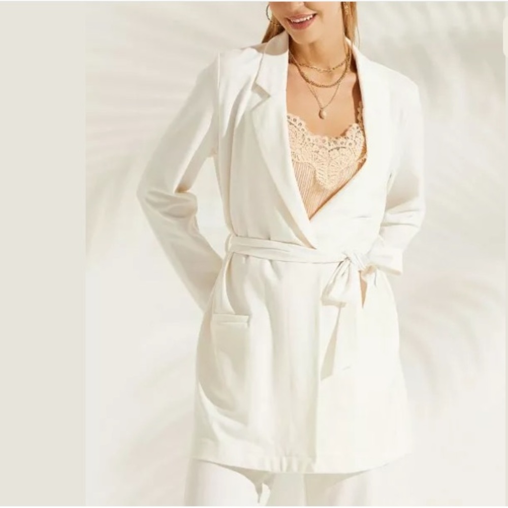 Suzanne Betro White Shawi Collar Ponte Jacket